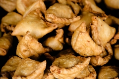 Samosas are one of the most delicious, common and cheap foods in India