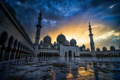 Sheikh Zayed Mosque - Sunbursting Sunset - Abu Dhabi, United Arab Emirates - 2013-04-22