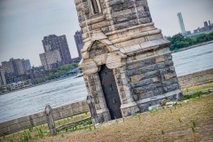 Roosevelt_Island_Lighthouse_Overgrown-Greg_Goodman-AdventuresofaGoodMan