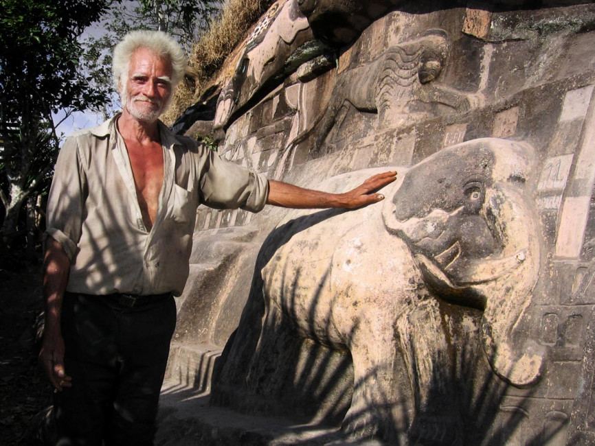 Alberto has spent half of his life creating beautiful art in the mountainside of the Estelli Rock Finca in Nicaragua