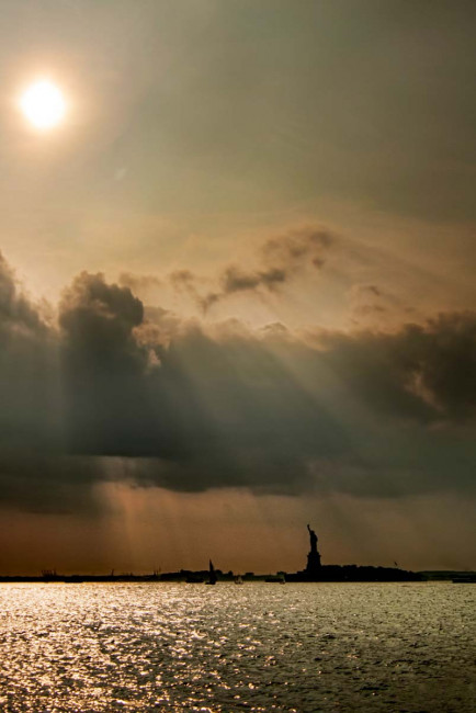 Statue_of_Liberty-Sunset-New_York_City-NYC-USA-Greg_Goodman-AdventuresofaGoodMan-1