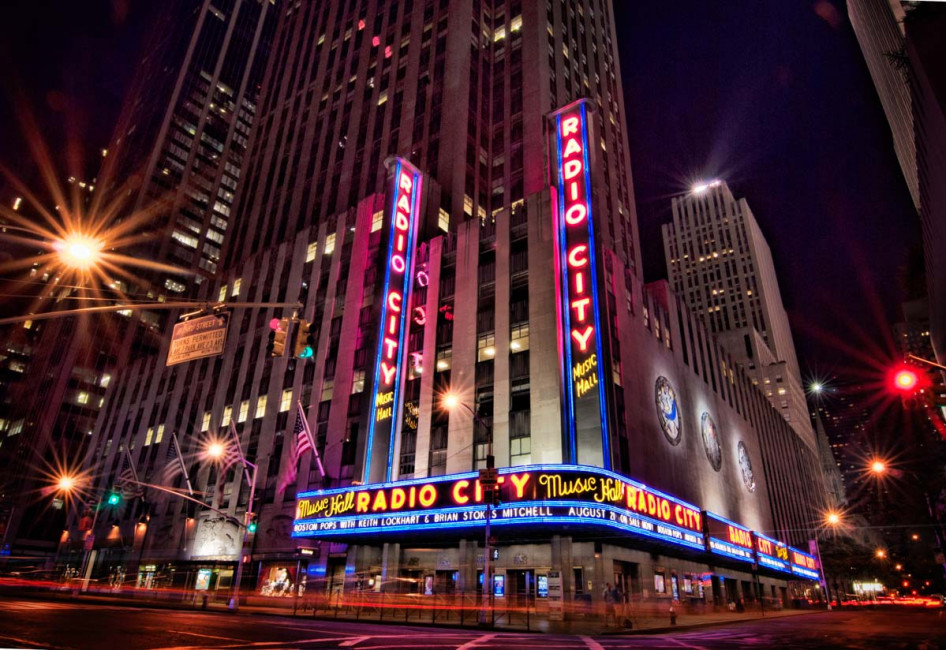 Radio_City_Music_Hall-Night-New_York_City-NYC-Greg_Goodman-AdventuresofaGoodMan-1