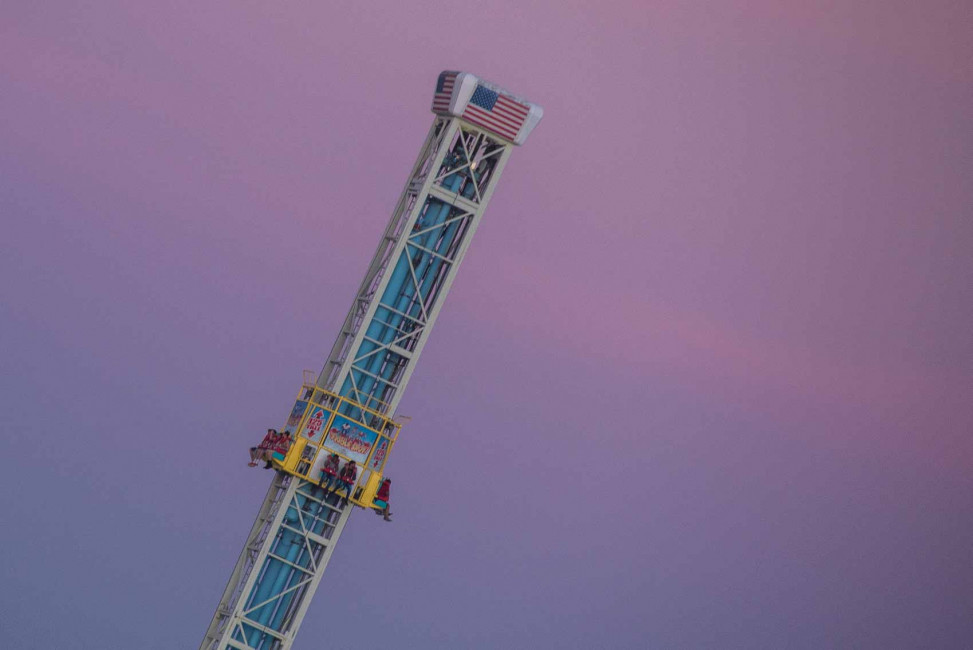 Doubleshot - a thrill ride at the Santa Cruz Beach Boardwalk