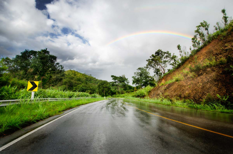 pai-rainbow-road-thailand-Greg_Goodman-AdventuresofaGoodMan-1