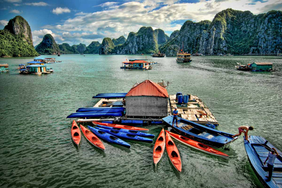 You can rent kayaks everywhere in Halong Bay