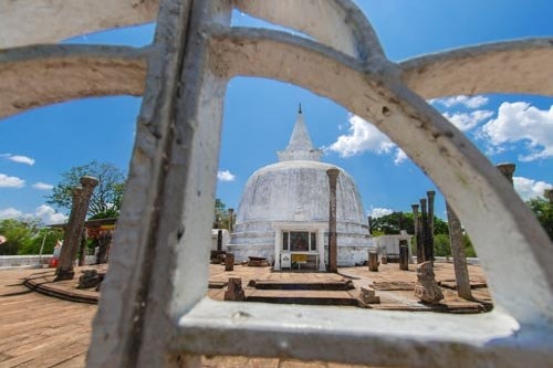 The Lanka Rama Dagoba in Anuradhapura — one of the Ancient Cities in Sri Lanka