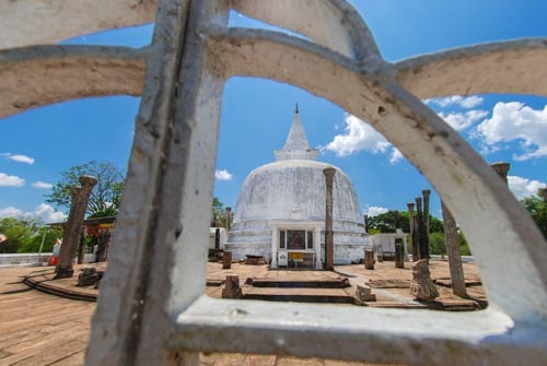 The Lanka Rama Dagoba in Anuradhapura — one of the Ancient Cities in Sri Lanka