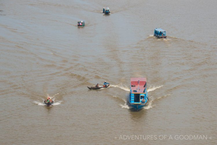 Kampong Phluk Floating Village boat tour - Cambodia