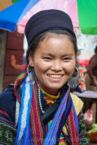 Hmong tribeswoman Sapa Vietnam