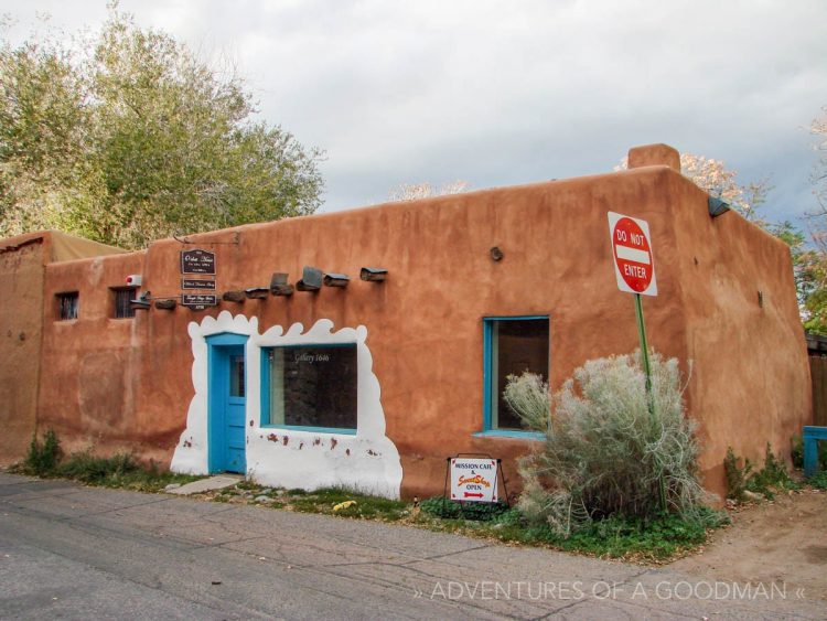 The oldest house in America is located in Santa Fe, New Mexico