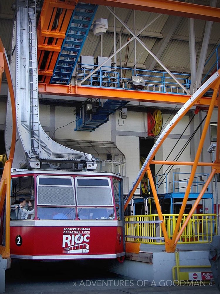 The Tram docked at the Roosevelt Island station