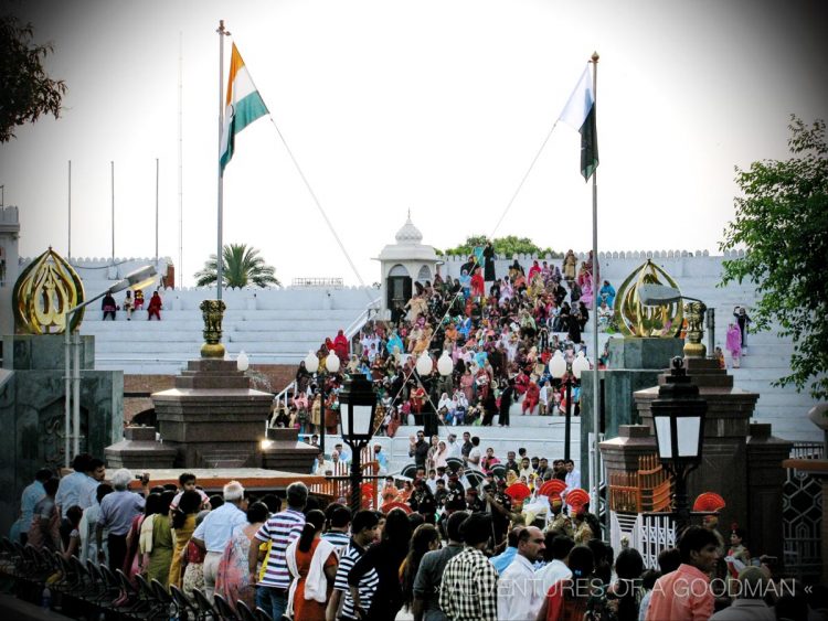 The Indian and Pakistani flags both come down at the same time during the conclusion of the Wagah Border Ceremony