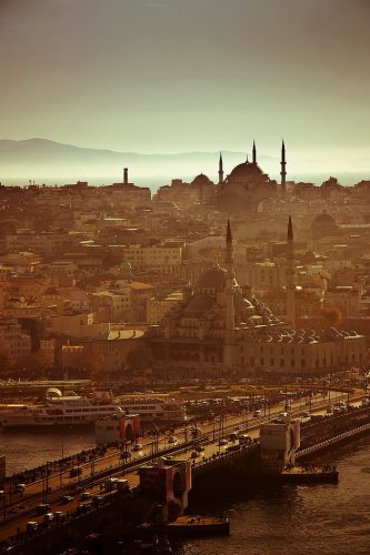 Hazy Istanbul -- Photography by bass_nroll - http://www.flickr.com/photos/bass_nroll