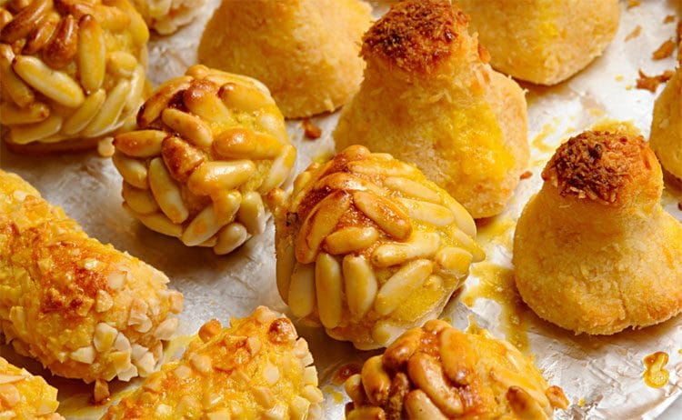 Panellets - Photography by Roger Ferrer Ibáñez