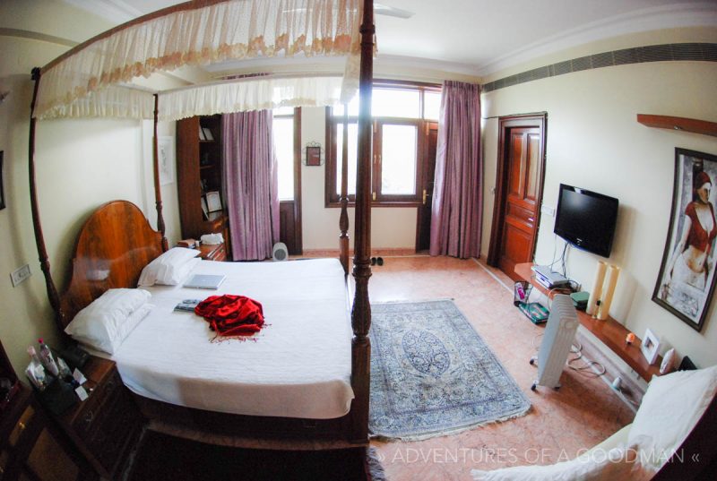 A bedroom inside a home in Jaipur, India