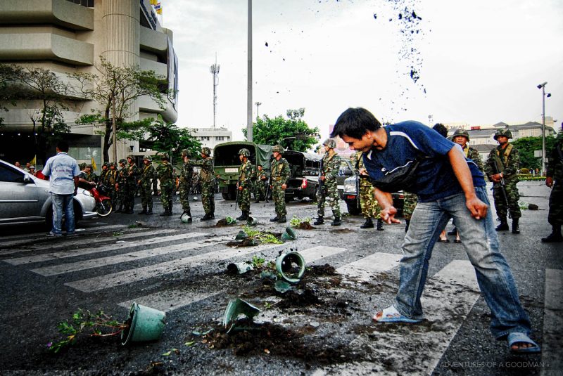 Protesters try to antagonize the Thai army during the 2009 Red Shirt protests in Bangkok