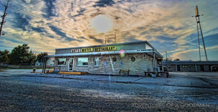 Art's Motel and Restaurant in Farmersville, Illinois on Route 66