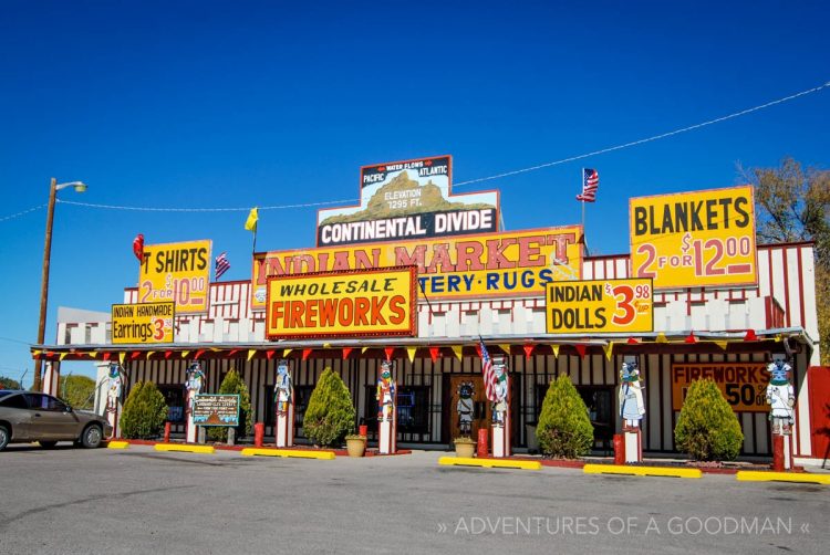 An "Indian Market" draws in visitors to the Continental Divide in New Mexico