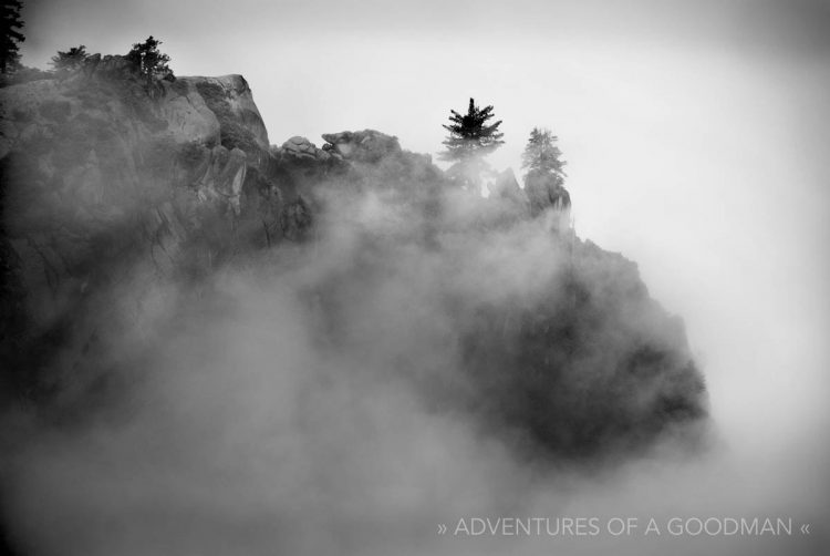 A foggy bluff, as seen from Glacier Point in Yosemite National Point