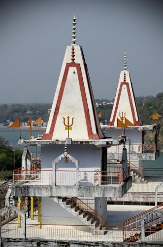 An ashram alongside the Ganges River in Rishikesh, India