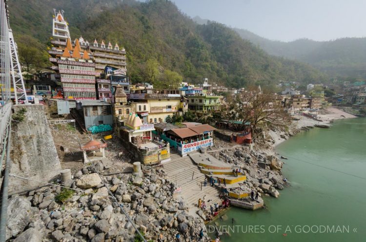 Rishikesh, as seen from the Lakshman Jhula bridge