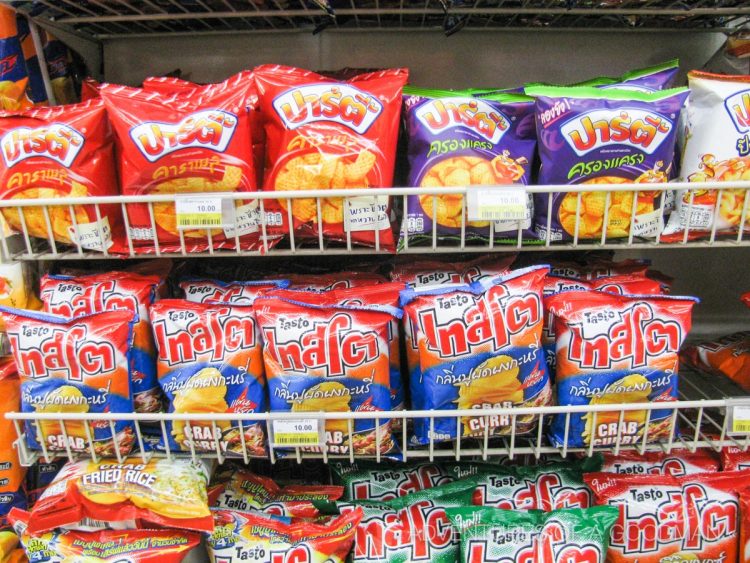 Crab Curry ... and other tasty chip flavors at a Thailand 7-Eleven