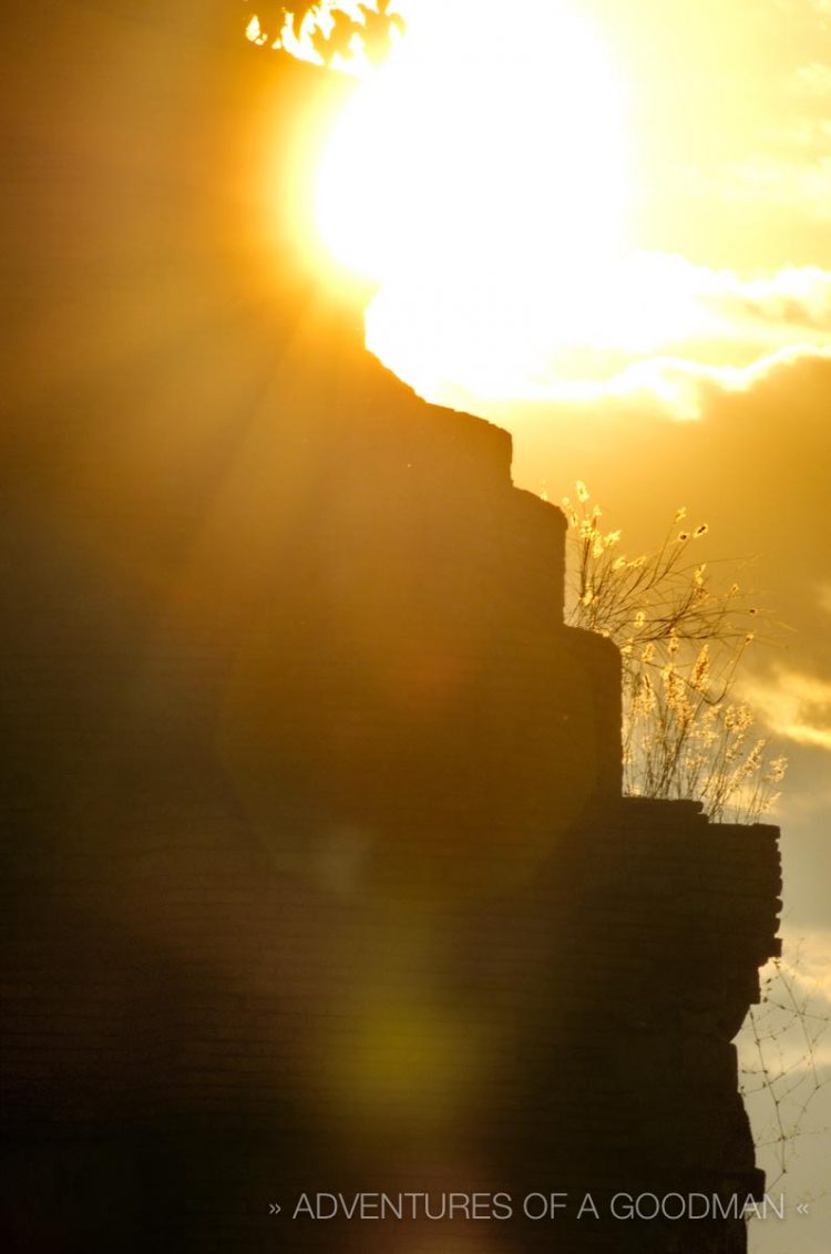 Sunset behind Wat E-Kang Vieng Khum Kam - Chiang Mai, Thailand