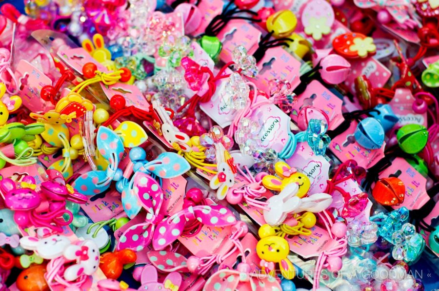 Trinkets and hair thingies for sale at the Namdaemun Market in Seoul, South Korea