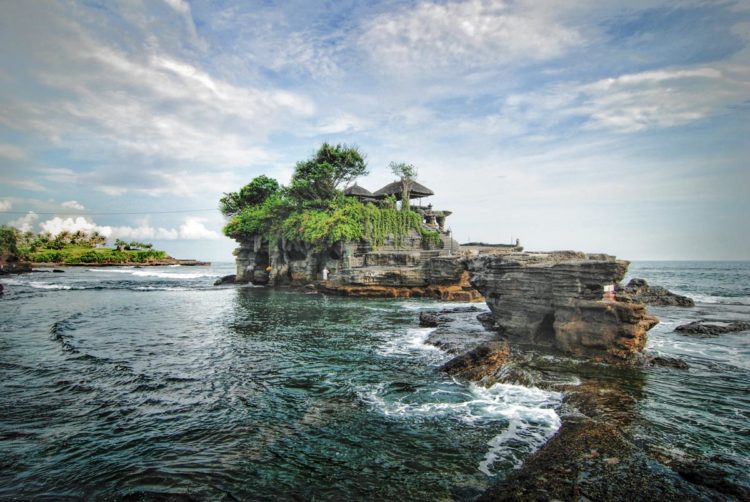 Bali’s Pura Tanah Lot temple